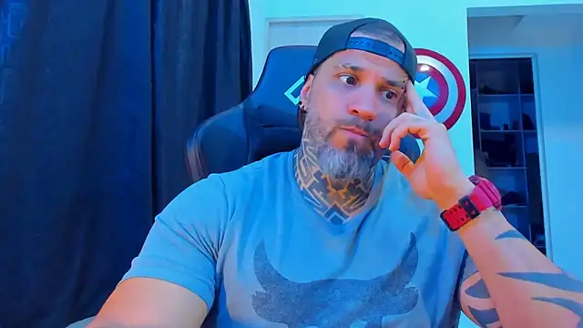 JoshRigbyのライブXXXチャット