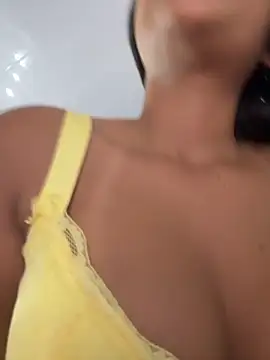 Вебкам-шоу EmmiiGlow