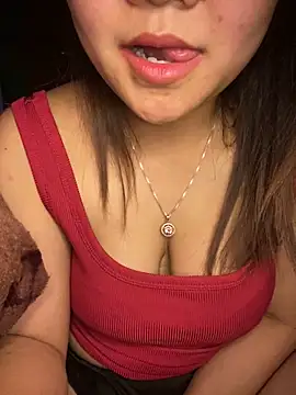 Sunset-yll's Live XXX Chat