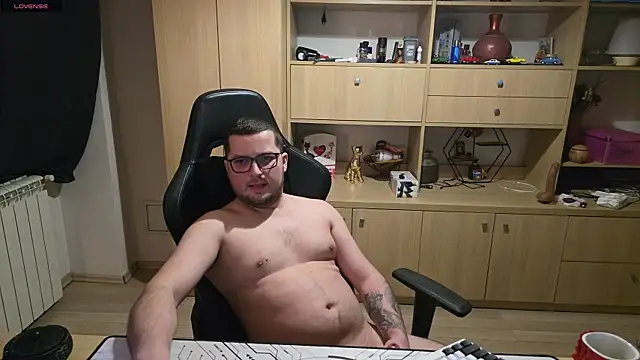 kevinnlovelly 现场XXX聊天