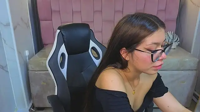 Genesis_b_ Live XXX-chat