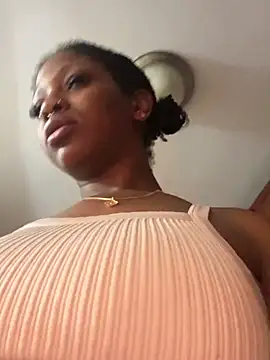 mochamimi: онлайн-секс-чат