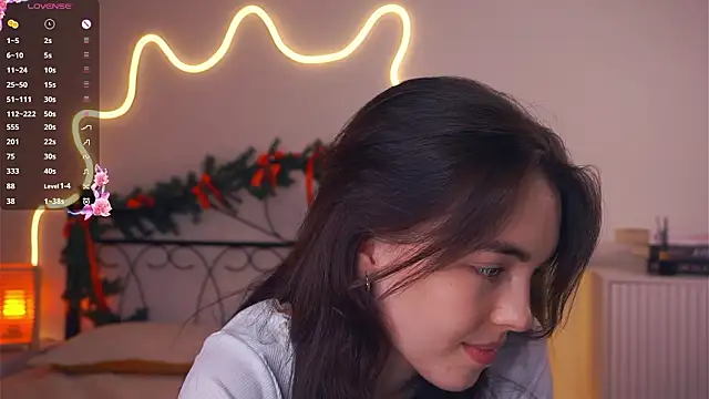 Chat +18 de MirnaTellado ao vivo