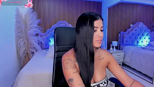 SelenaStonne's Live XXX Chat