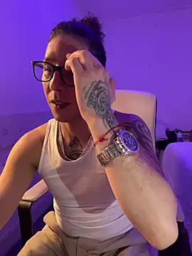 TitanNoir Live XXX Chat