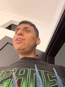 Unpipemas Live XXX Chat