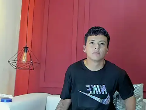 ThiagoGonzalez_'s Webcam Show