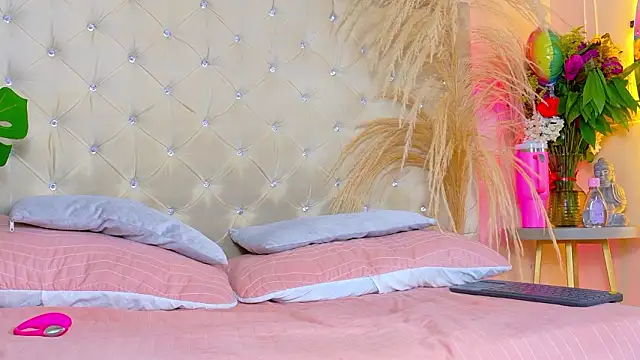 AlynAllen Chat XXX live