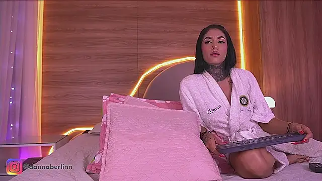 Chat +18 de danna_berlin_ ao vivo