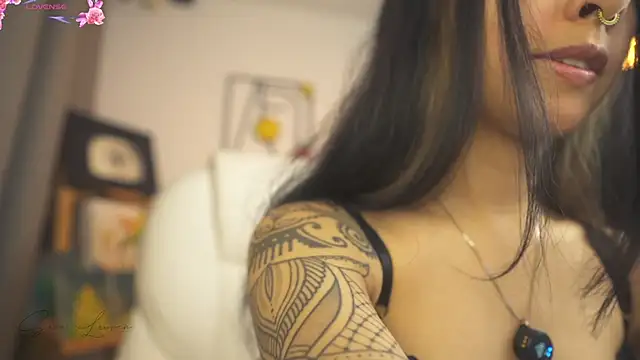 sara-lauren: απευθείας συνομιλία ΧΧΧ