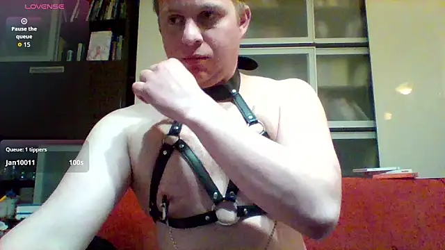 MattttheesのライブXXXチャット