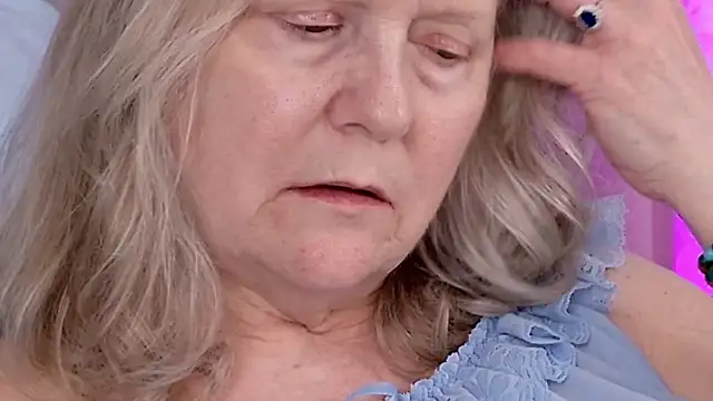 Kaitlyn_Winters: онлайн-секс-чат