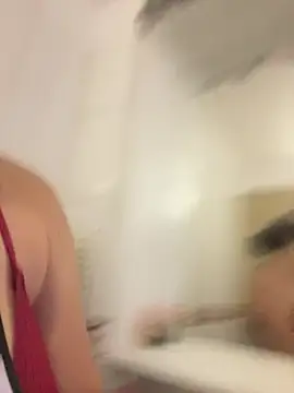 WHITEWOMEN_2 Adlı Modelin Canlı XXX Sohbeti