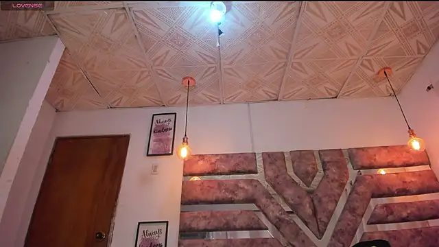 Mia_coxx1 élő XXX-chatje