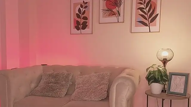 DahianaWalcott – Naživo XXX chat