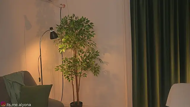 Alyonaqueen_ – Naživo XXX chat