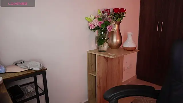 Онлайн чат XXX SaraParisi