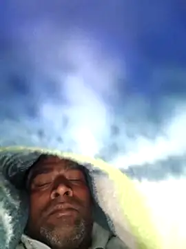 Chanderi19's Live XXX Chat