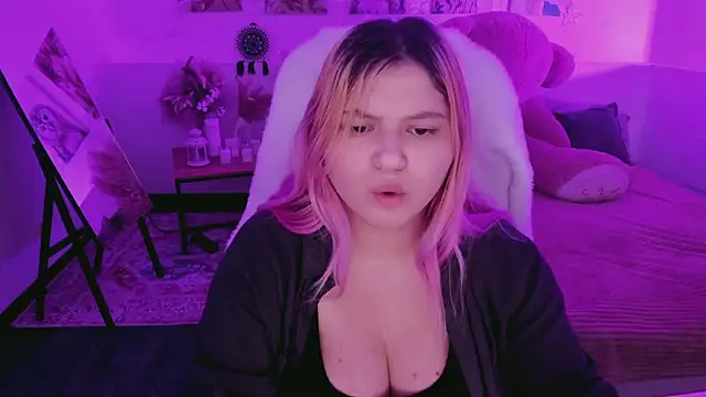 DiaAngell's Live XXX Chat