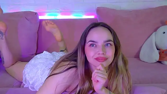 AnitaVenture Adlı Modelin Canlı XXX Sohbeti