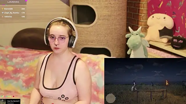 GamerGirl_Eve élő XXX-chatje