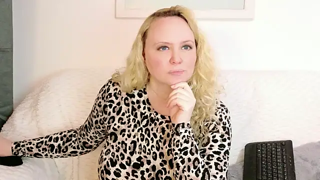 Sarah4youのライブXXXチャット