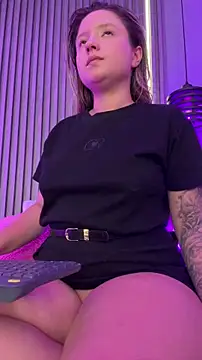 MiaPetit_'s Live XXX Chat