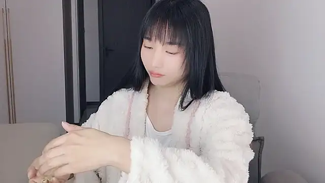 Lisa-3333's Live XXX Chat