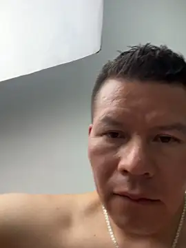 Manu0586 Live XXX-chat