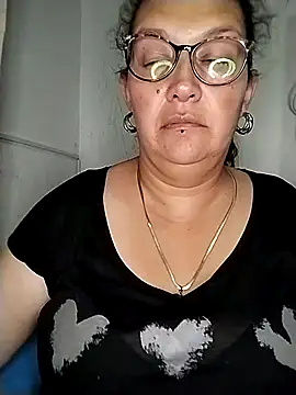 Chatroom XXX en direct de _Saraqueen