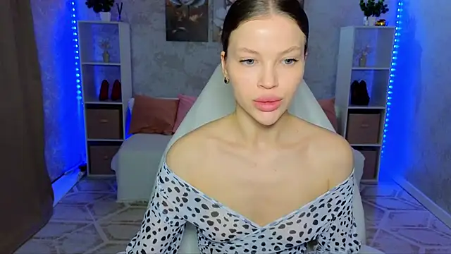 EmmyMills: απευθείας συνομιλία ΧΧΧ