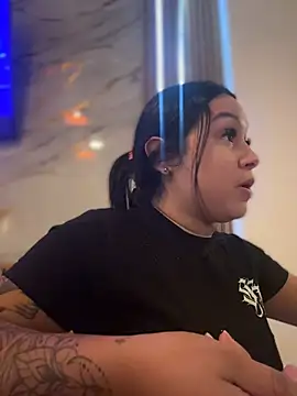 Chat +18 de Pretty_Isadora ao vivo