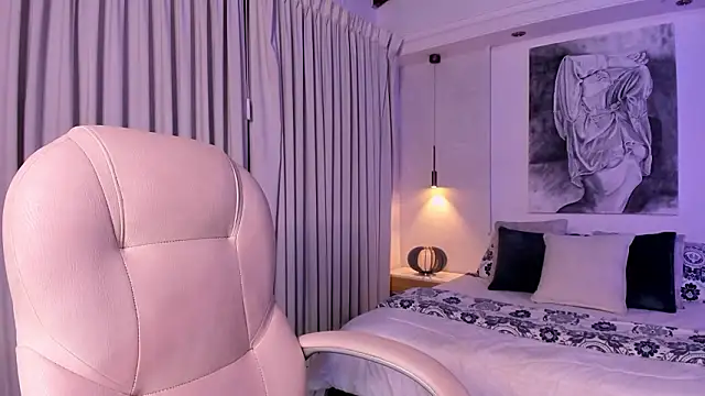 Czat XXX na żywo – violet-white