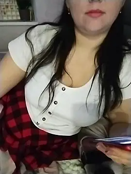 ErikaVlovely 라이브 XXX 채팅