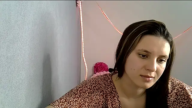 Chat XXX ao vivo de KiraHoney