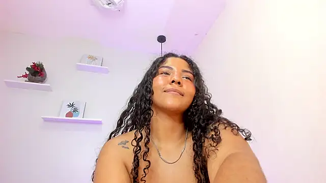 Fatima_senghor Chat XXX in diretta