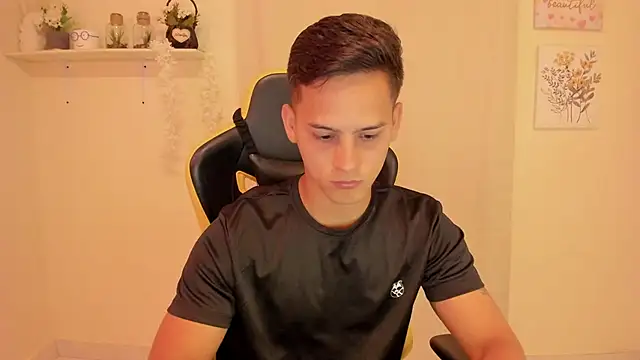 sexy_andres01 élő XXX-chatje