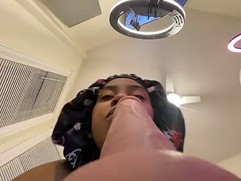 TheRealOshunQueen Webcam-Show