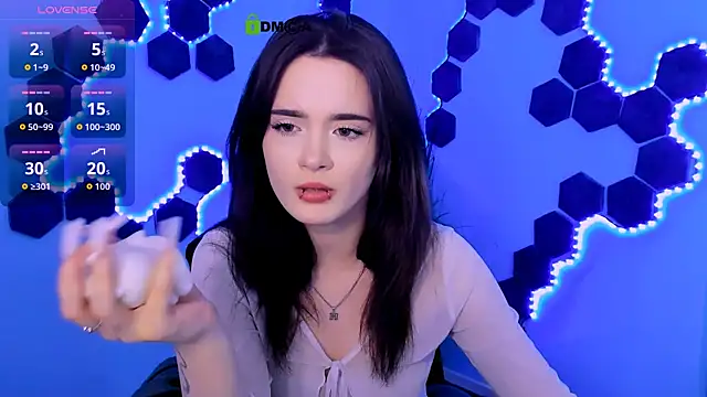 liana_kisses Chat XXX live