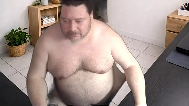 XXX chat uživo modela MysticDevil