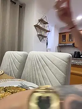 zafiro_mo0n Chat XXX in diretta