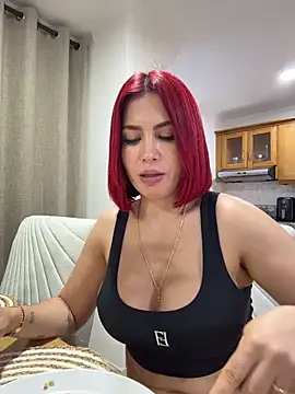 Chat XXX en directo de zafiro_mo0n