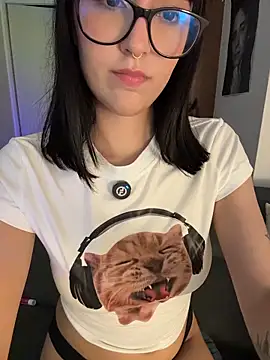 Show de HinaSweet na webcam