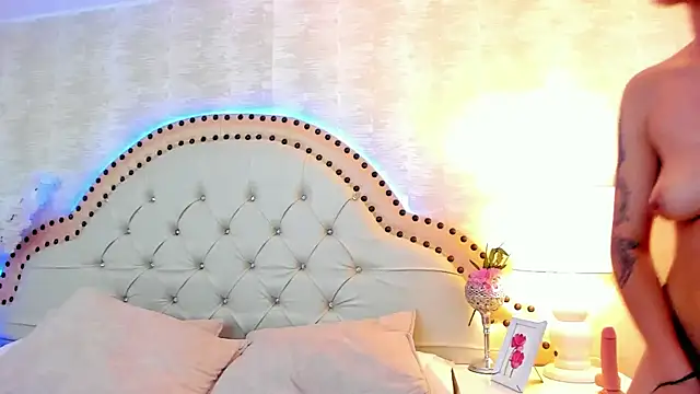 EllaEvanzz 라이브 XXX 채팅