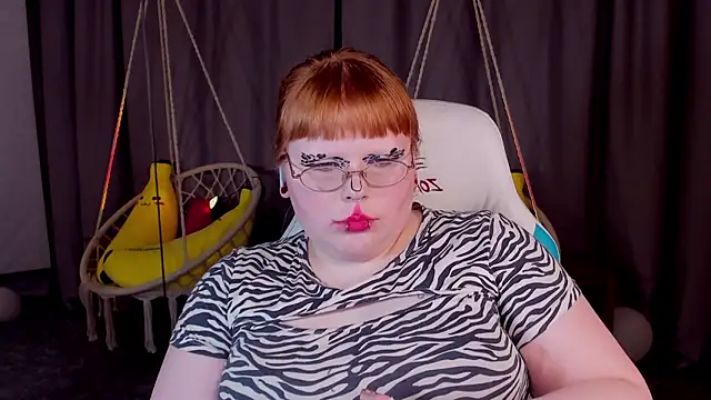 XXX chat uživo modela LottieReed