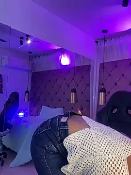 Auri__n Live XXX chat