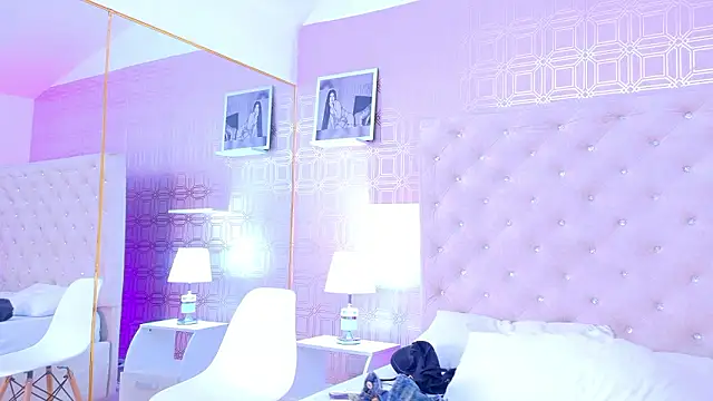 Mia-Monroe Live XXX-chat