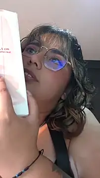 YiniBelle Webcam-Show