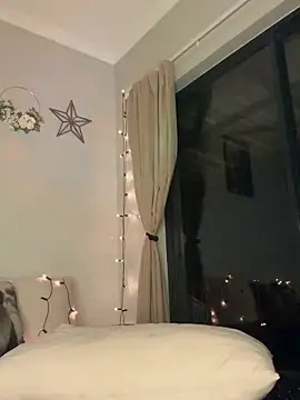 _Dime_ Adlı Modelin Canlı XXX Sohbeti