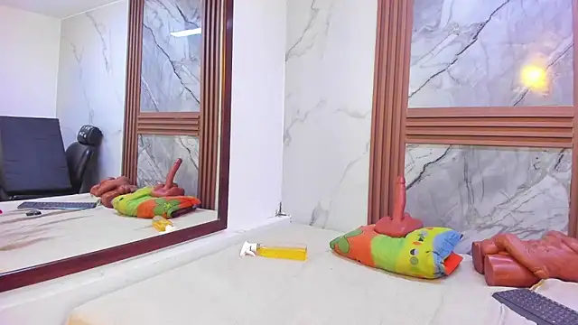 Show de AdrianaVegga na webcam